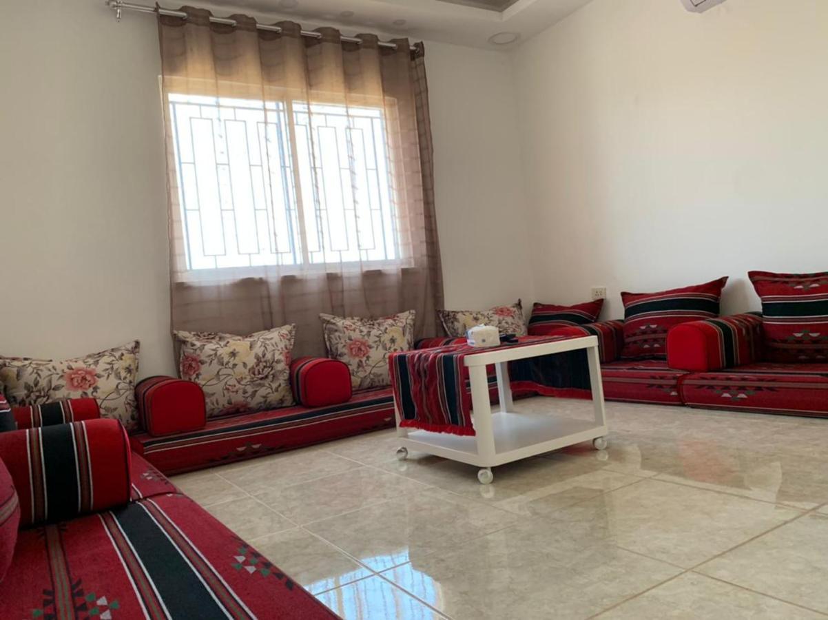 Gedara Guesthouse: Enjoy Unforgettable Scenes Umm Qays Exteriör bild
